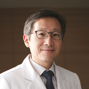 Chan Yun Kim (Professor in the Department of Ophthalmology at Yonsei University, College of Medicine)