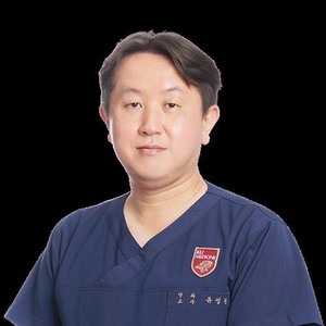 Dr. ChungKwon Yoo (Professor,  Department of Ophthalmology at Korea University College of Medicine)